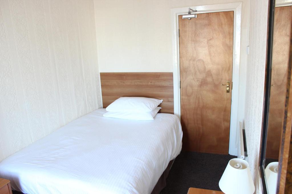 The Colwyn Hotel - Near Pleasure Beach Blackpool Zimmer foto