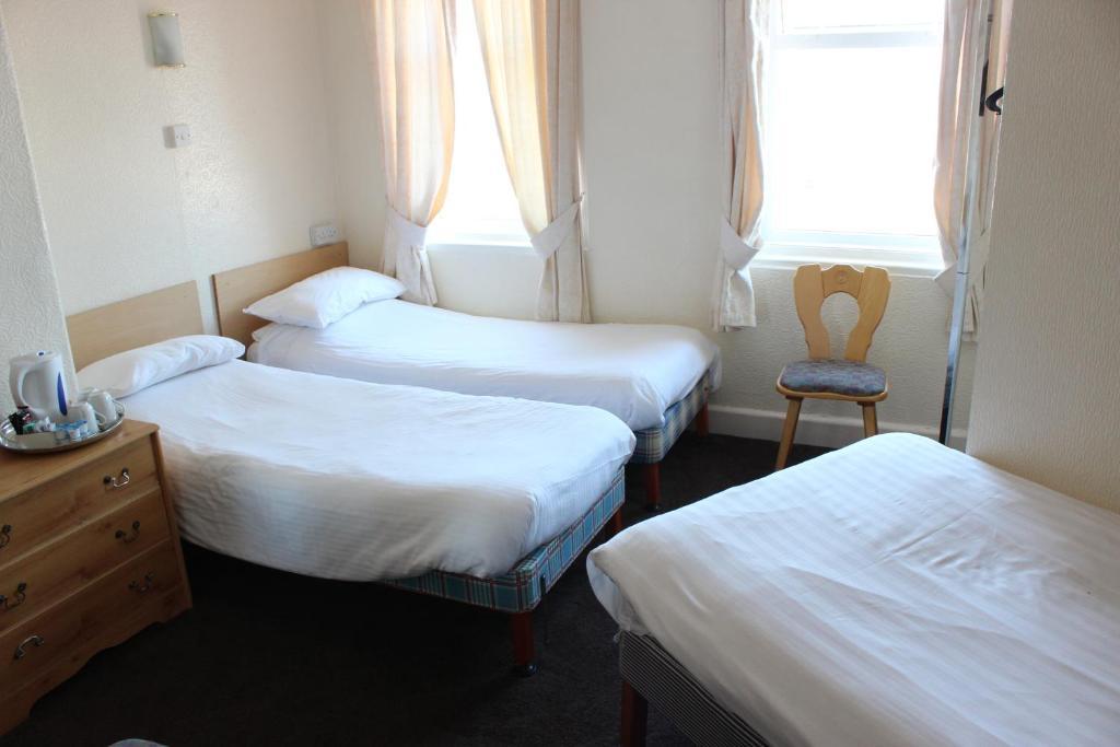 The Colwyn Hotel - Near Pleasure Beach Blackpool Zimmer foto